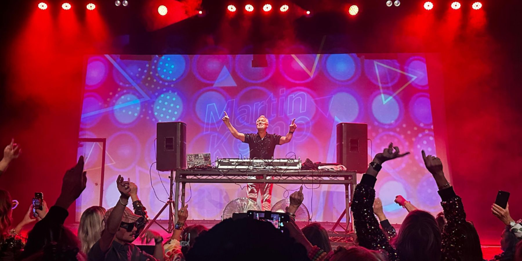 Martin Kemp show in City Hall's auditorium